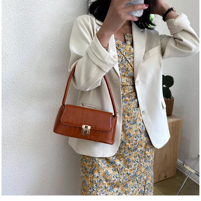 Tas Wanita Korea Style Totebag Selempang Wanita Shoulder Bag Kulit Croco Tali Kokoh Kunci Putar Polos DMTS036 - Putih - Slingbag tas  gemoy 7