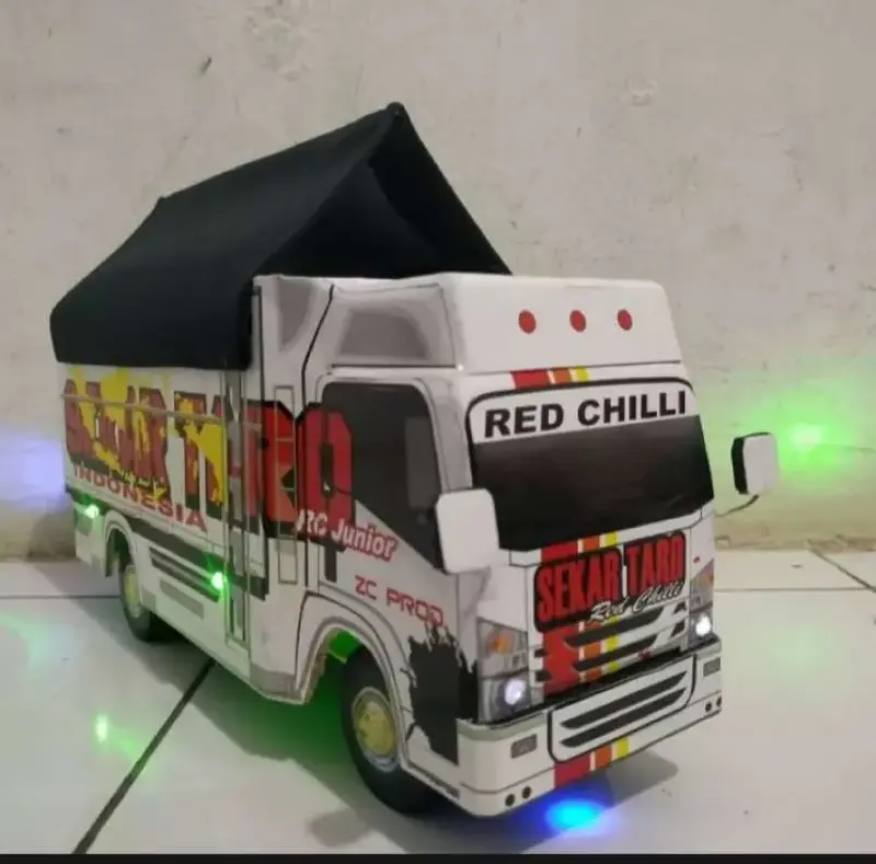 TRUK PUTIH SEKARTARO Pendidikan Lampu Remot Control 1