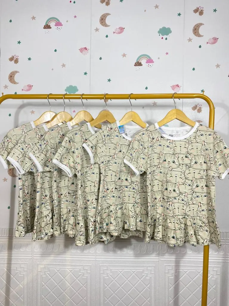 Kaos Rampel Latte Cat Anak Perempuan