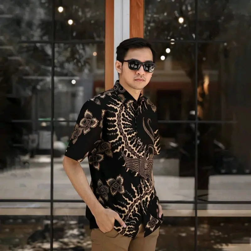 Kemeja Lengan Panjang Motif Kelabang Hitam Katun 3