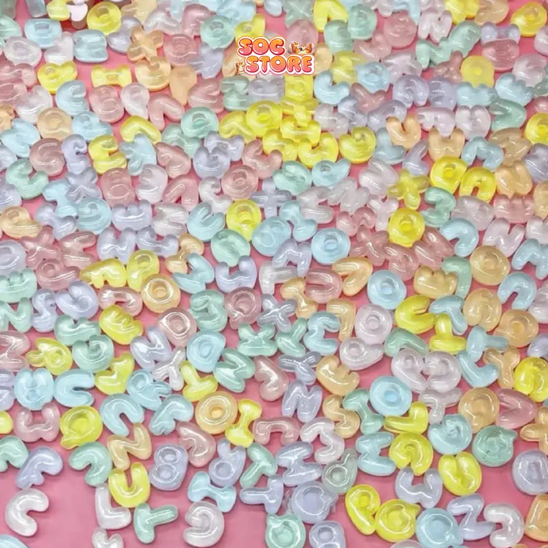 Charm chữ trang trí nhiều màu sắc gắn mũ bảo hiểm, ốp điện thoại, laptop , xe máy.