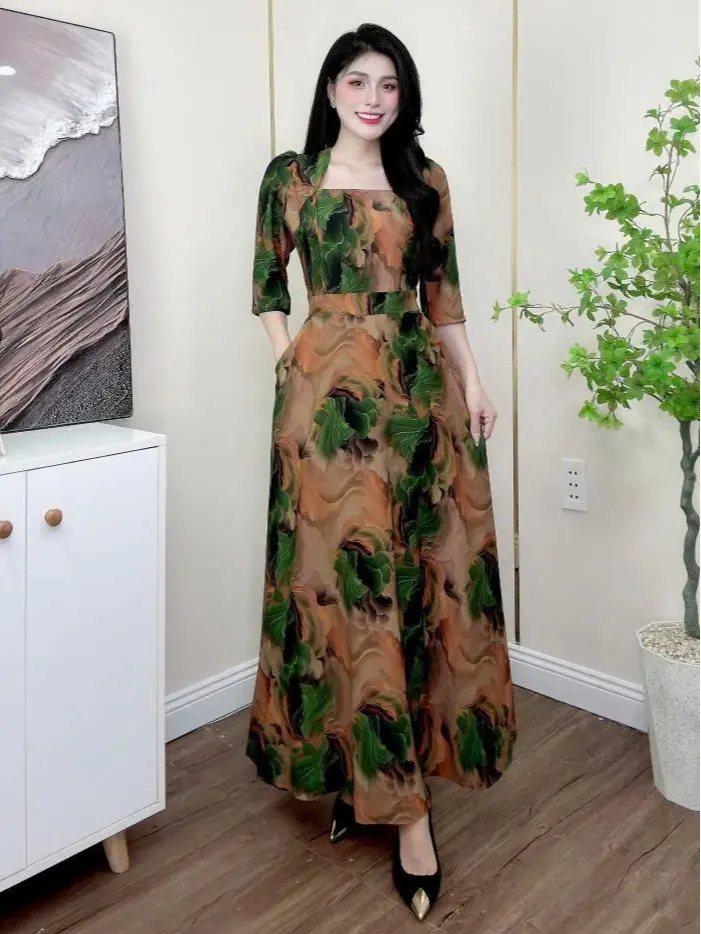 MÃ 917  : ĐẦM CỔ VUÔNG  DÁNG DÀI TAY LỠ CC Nữ  Women
