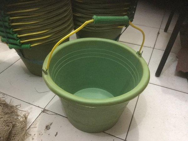 Product Introduction of EMBER COR PLASTIK HIJAU BERBAGAI MERK DAN UKURAN HARGA PER 2PCS 0