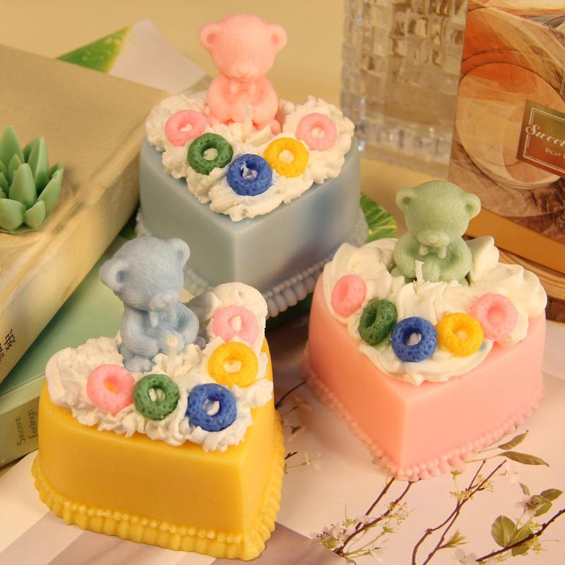 Cake Shaped Scented Candle, 1 Count Lovely Fruit Flavor Candle, Birthday Gift, Bedroom Companion Gift, The Perfect Gift for Your Lover, Ornaments 4