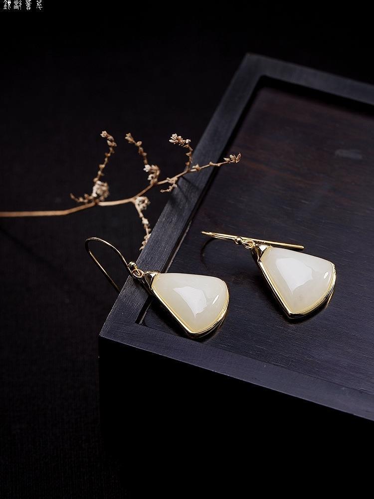 Product Introduction of Hoa Tai Thủ Công Màu Bạc Sterling S925 Mạ Vàng, Thiết Kế Hình Học Hetian Tự Nhiên, Phong Cách Cổ Điển Đơn Giản, Cao Cấp, Dành Cho Nữ, Chính Hãng, Phát Hành Mới Năm 2025 2