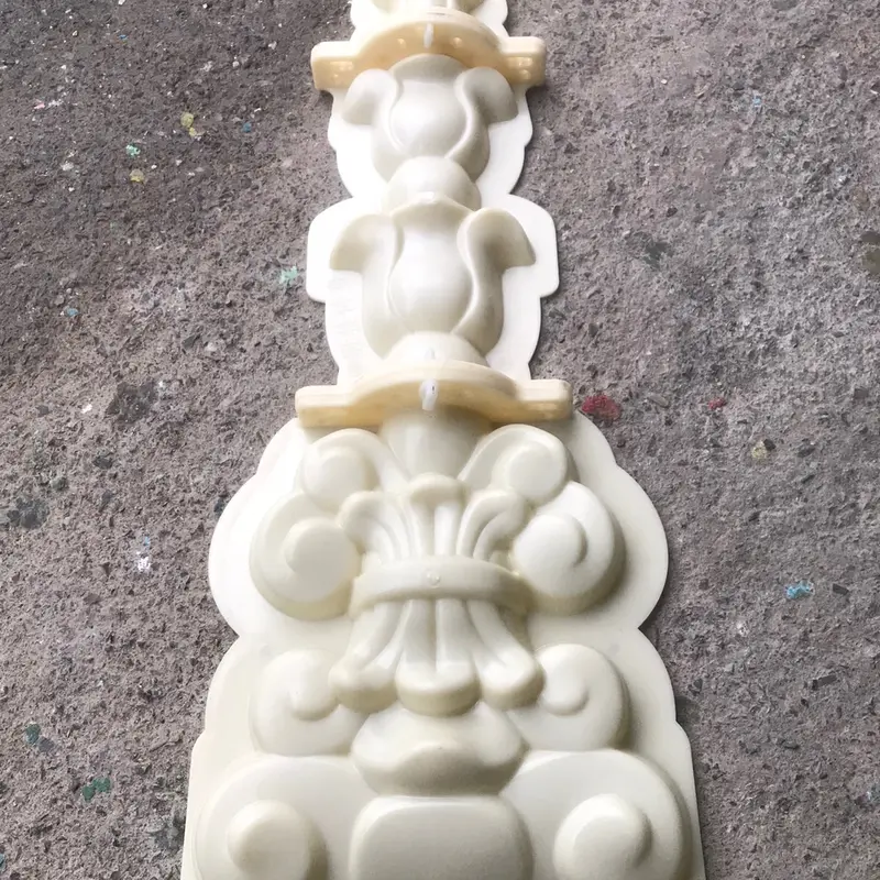 Khuôn đúc dây hoa chuông dài 73,5cm nhựa abs 3