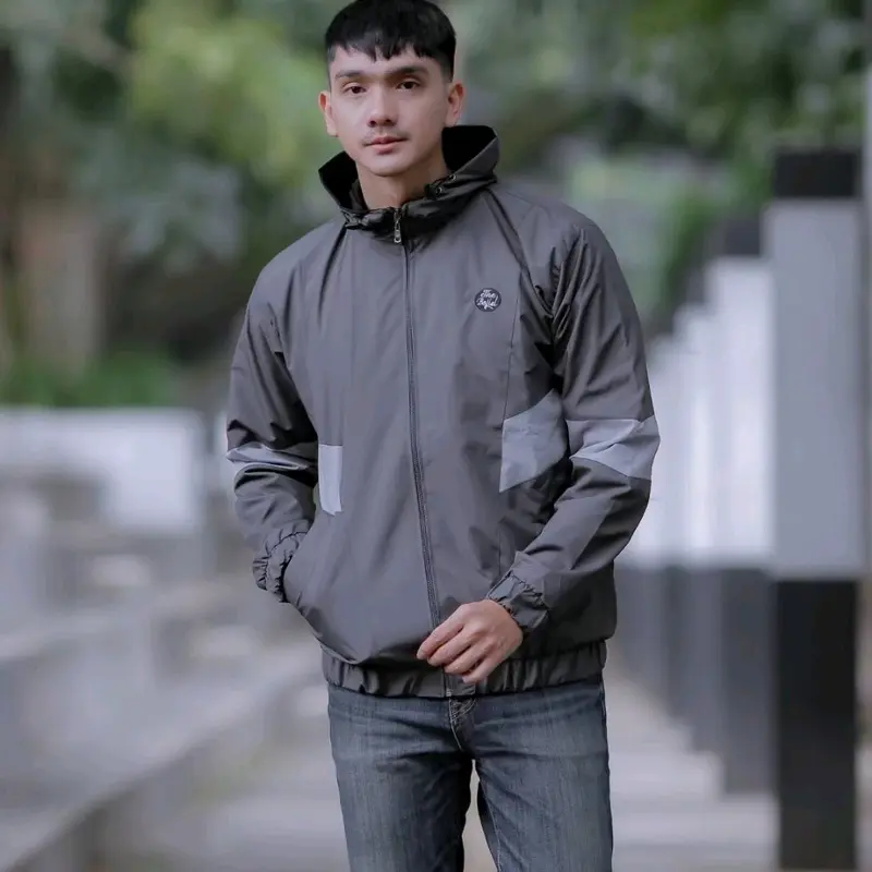 Jaket casual perasut pria waterprof simple elgan Setrip Santai Waterproof 3