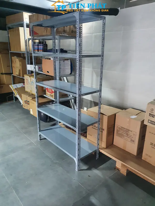 Kệ sắt v lỗ: Dài 1m x Rộng 0.3m gồm 3 tầng, 4 tầng, 5 tầng, 6 tầng [Tặng chống trầy] 2