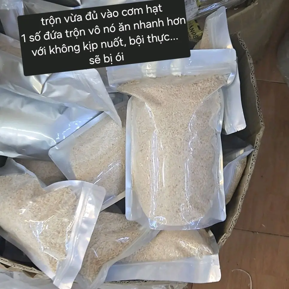 Vụn gà sấy, vụn cá hồi, vụn sấy mix đồ ăn cho chó mèo