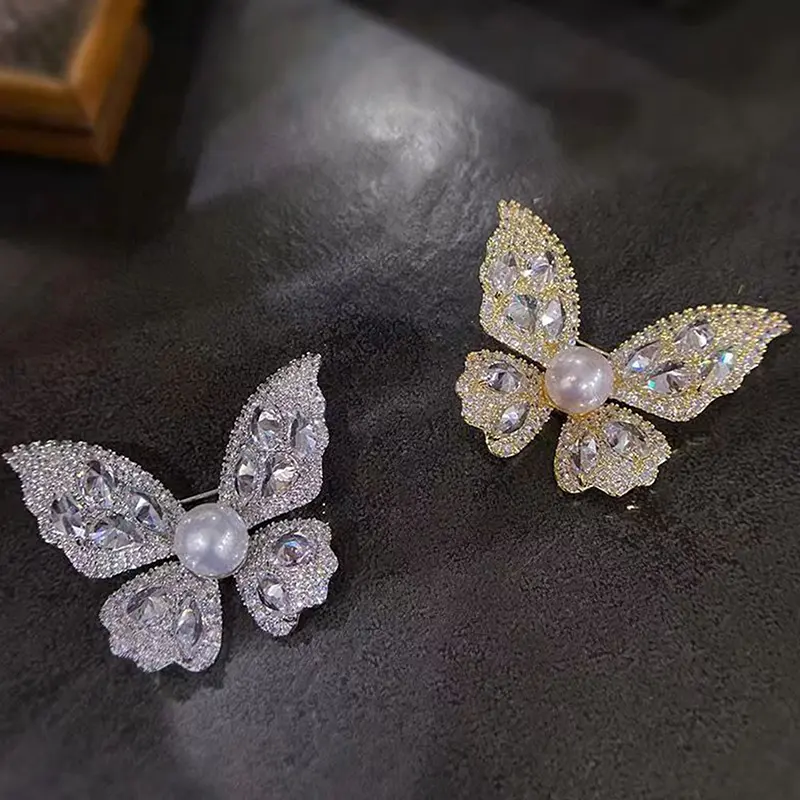 Fashion Butterfly  Brooches Pin For Women Coat Wedding  Party Accessries Gifts