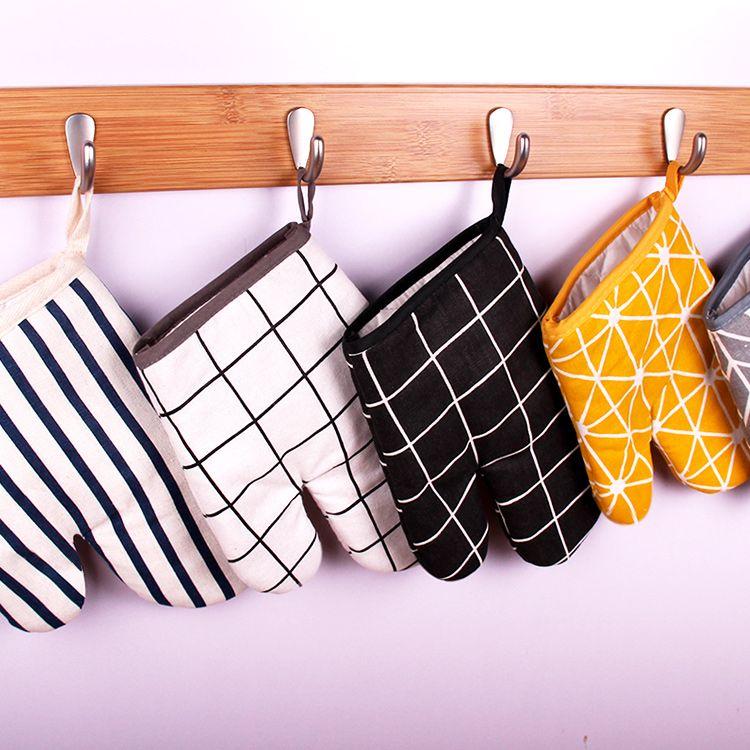 Product Introduction of [ 10k Repeat Customer] 2-Pack Thickened Microwave Oven Gloves Heat Resistant Insulated Kitchen Household Anti-Scald Oven Baking Special Anti-Scald 0