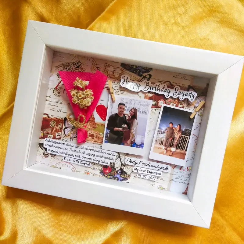 Pigura Kado Ulang Tahun Wisuda Aesthetic Wedding Anniversary 8