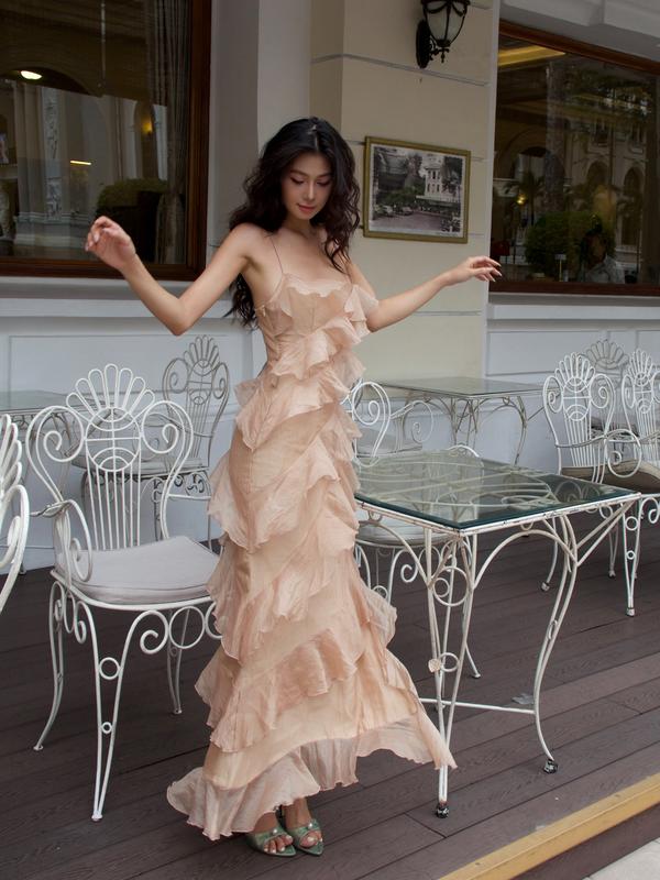 Váy dài hai dây tơ lụa xếp tầng - Isabella Dress Nâu