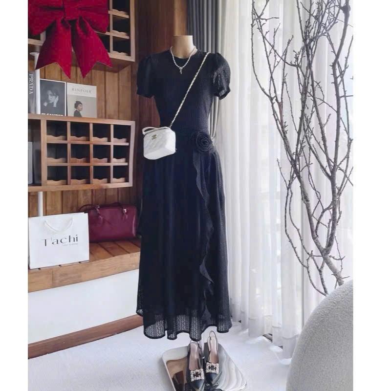 Đầm thiết kế dáng maxi chất ren cao cấp ôm vòng nhún eo tay ngắn đính bông 3 màu sang trọng mặc đi tiệc 3