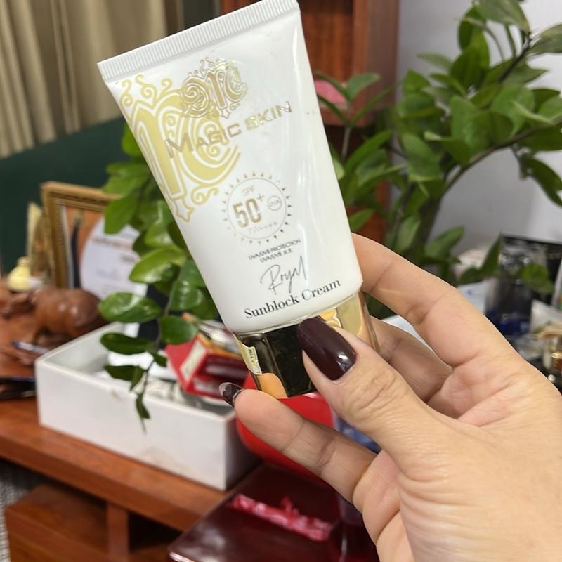 Sữa rửa mặt dịu nhẹ trắng sáng , mịn màng 4