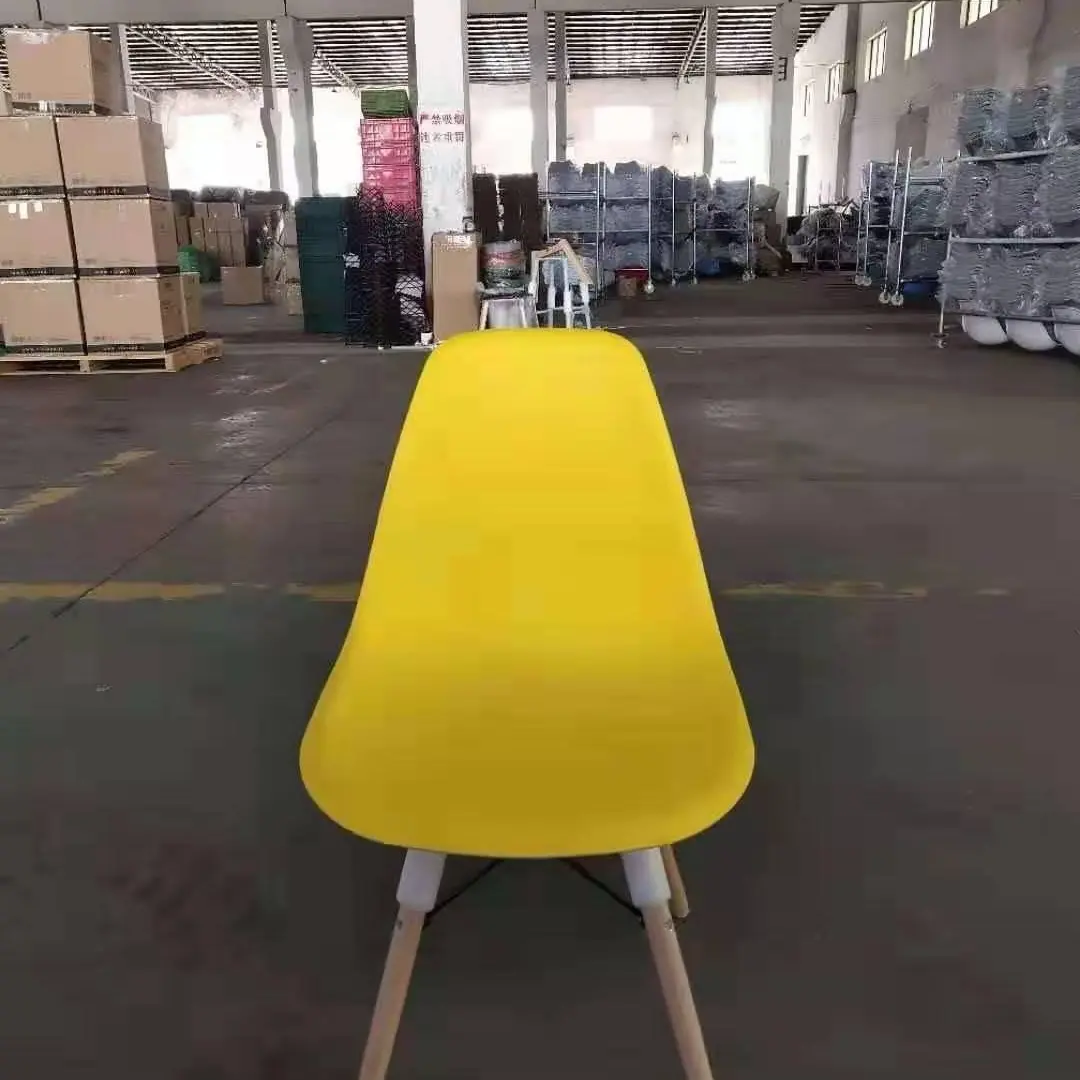 Ghế nhựa Eames màu sắc đa dạng cho không gian sống hiện đại kursi bar