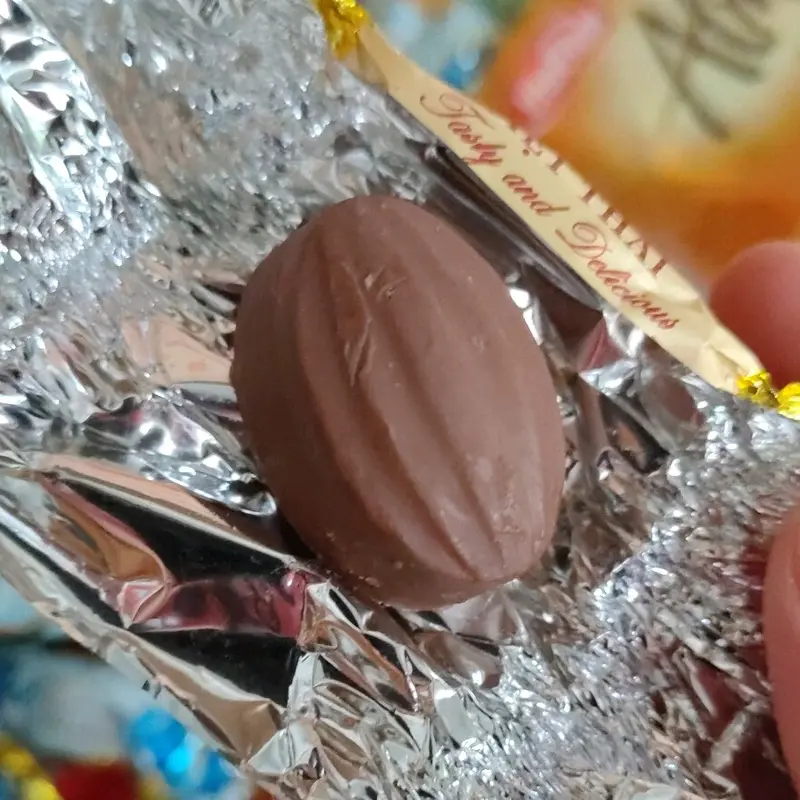 Socola nhân HẠNH NHÂN Việt Thái (DATE MỚI) Snack Ăn Vặt Sô Cô La almond 1