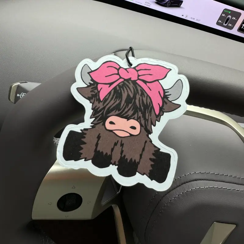 Cute Highland Bull Design Car Air Freshener, Car Rear-view Mirror Hanging Aromatherapy Tablet, Car Interior Decoration Accessories 3
