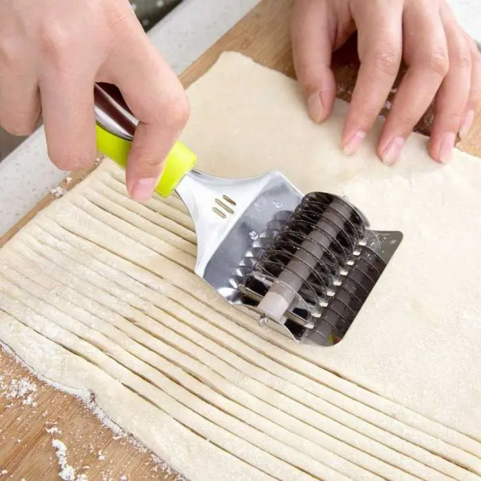 [COD] Roller Mie Pis4u Dapur Alat Pemotong Adonan Bakmie Rolling Noodles Cutter Multifungsi 2