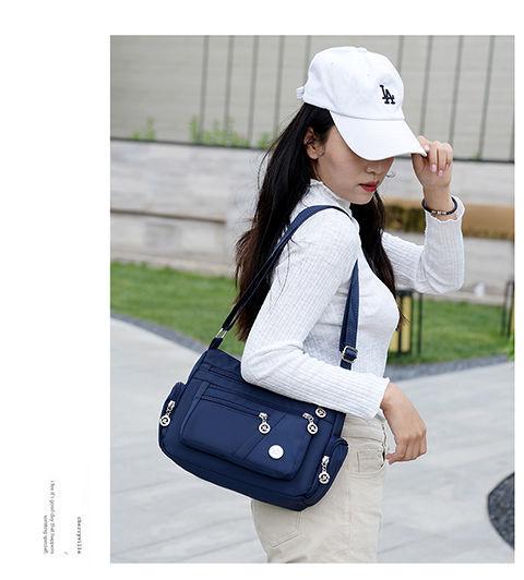 Product Introduction of Women's Bag Mother's Bag New 2025 Middle-Aged Women's Bag Nylon Canvas Bag Waterproof Multi-Layer Shoulder Messenger Bag 35