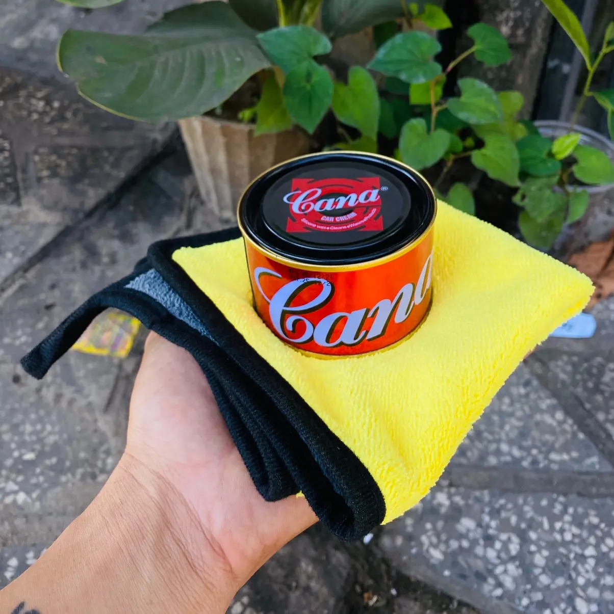 Áo phông: khăn + cana đánh bóng áo xe phục hồi trầy xước