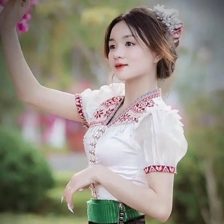 Áo cóm truyền thống dân tộc thái Nữ