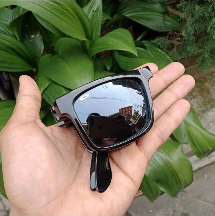 Kacamata Lipat Hitam Pria Wanita