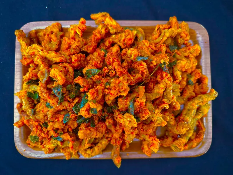 KERIPIK USUS PEDAS 1KG KHAS NGABRET 3