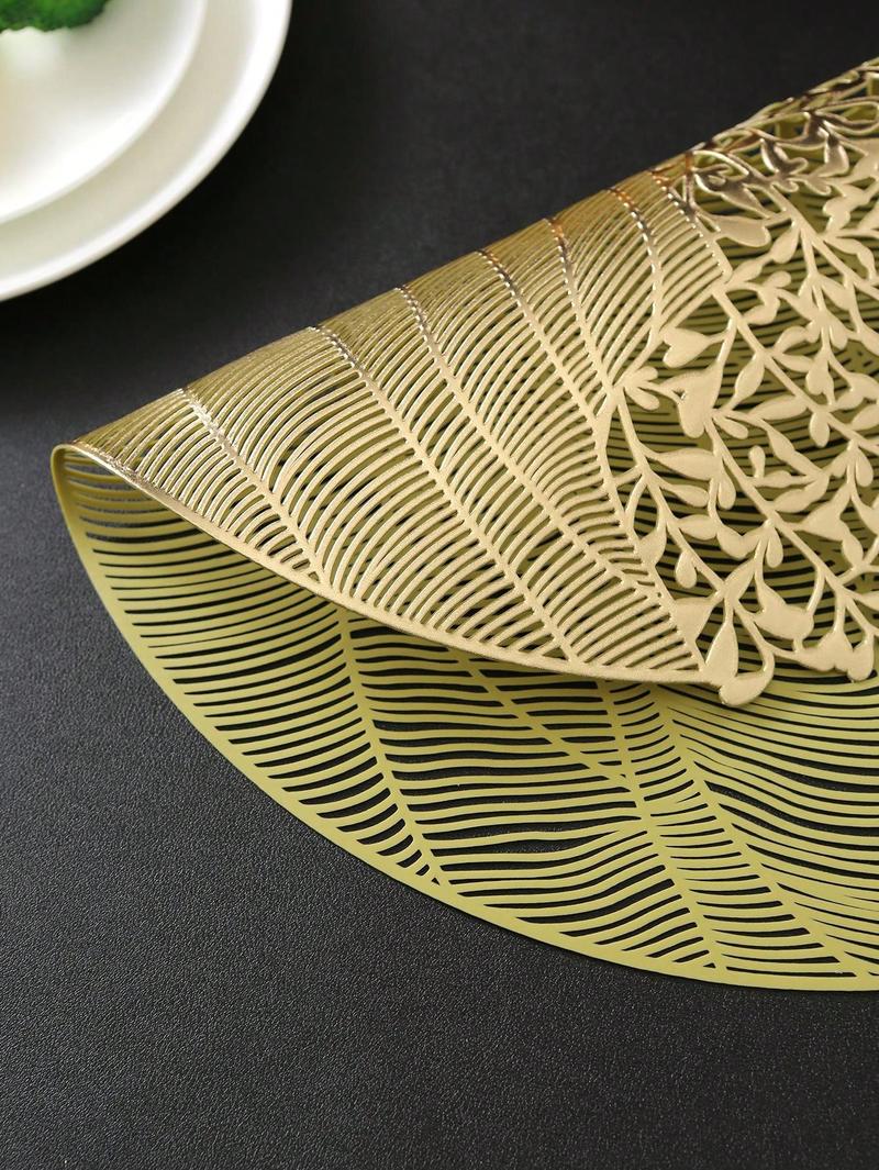 Product Introduction of 1/4/6Placemats PVC Place Mats For Kitchen Table Indoor/Outdoor Washable Heat-Resistant Placemat Wipeable Dining Table Mats For Camping, Festival, Wedding, Party 6