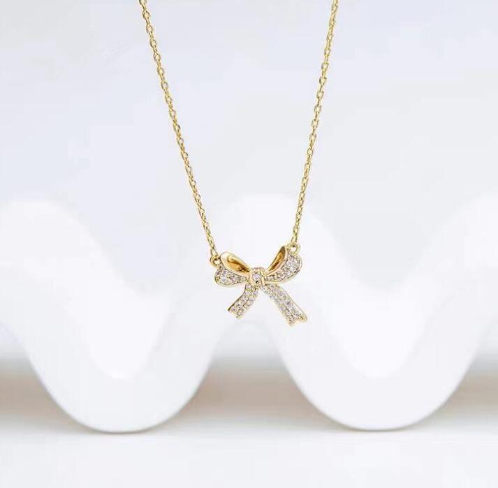 Product Introduction of Pendant women's light luxury collarbone chain butterfly necklace 1