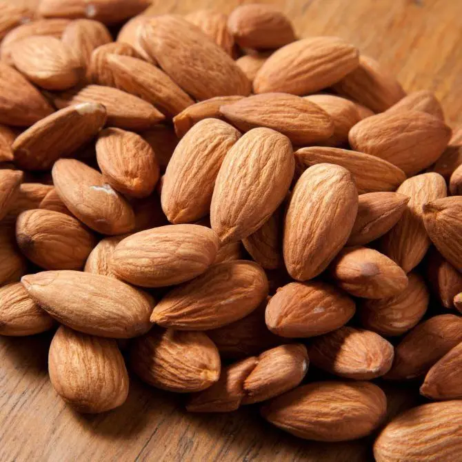 Almond Nuts (Kacang Badam) 100g, 250g, 500g - Badam Premium, Cemilan Berkhasiat, Kaya Nutrisi