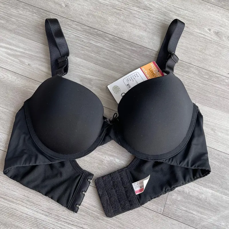 Áo Lovely Việt Nam 1134, có gọng, đệm vừa 2.5cm, lưng thun 3 móc co dãn dễ chịu dành cho vòng 1 vừa và hơi bé Bra Tua Rua 3