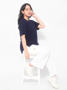 Kaos Menyusui 100% Cotton Dark Navy Lengan Pendek - Diar MengAsihi by SkyLa Everyday White