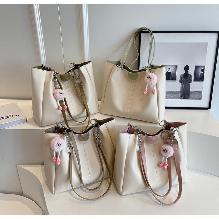 Product Introduction of Túi Tote Sức Chứa Lớn, Sành Điệu, Họa Tiết Tốt, Dễ Phối Đồ Thích Hợp Đi Lại, Túi Lớn, Nữ, Hàng Mới Về Năm 2024, Túi Đeo Vai Cao Cấp, Đặc Biệt 16