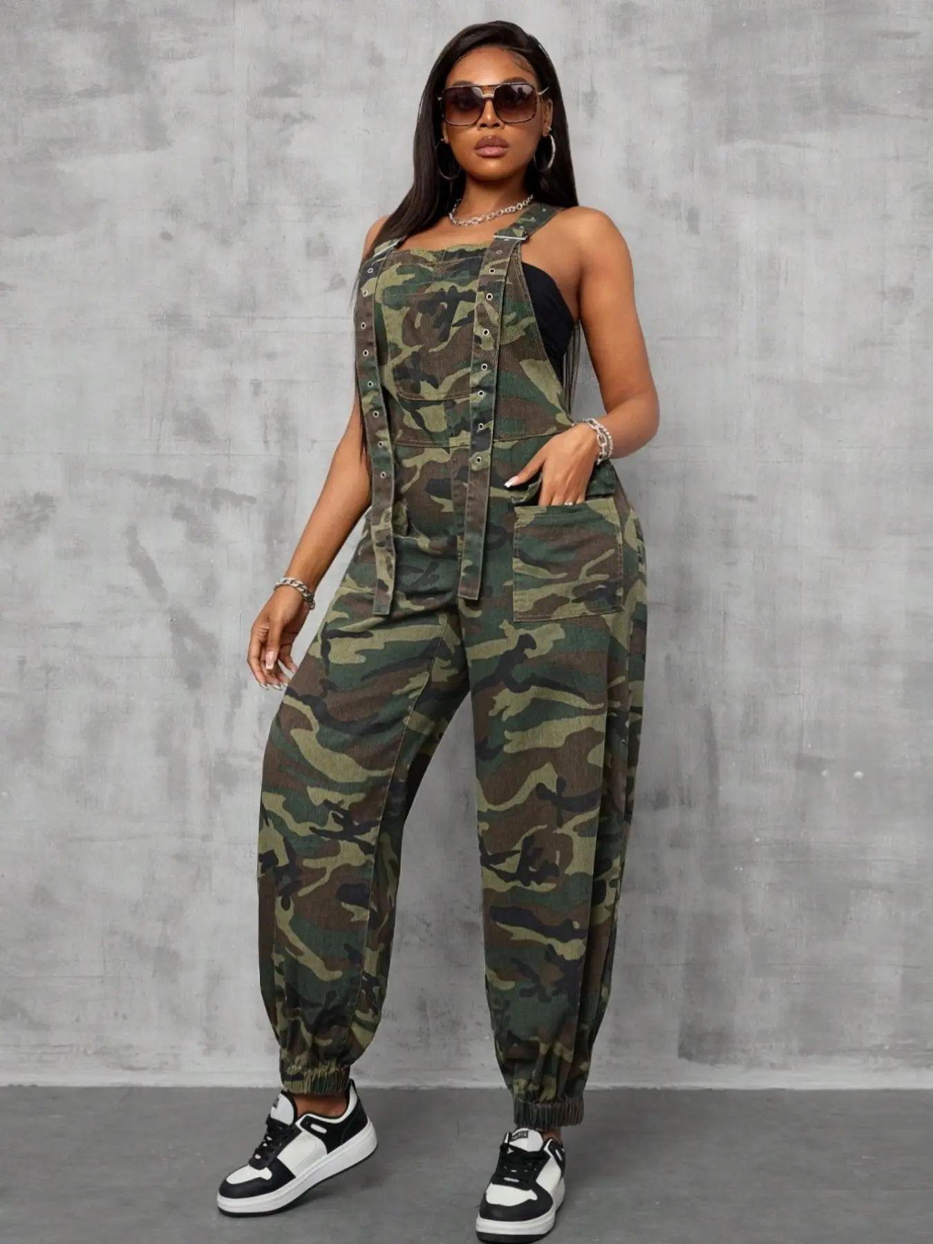 Women's Camo Print Overalls Jumpsuit, Casual Comfy Denim Overalls for Daily Wear, Ladies Clothes for All Seasons