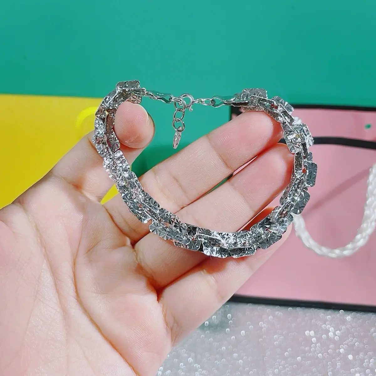 Lắc tay xoắn vuông chạm ý 8li