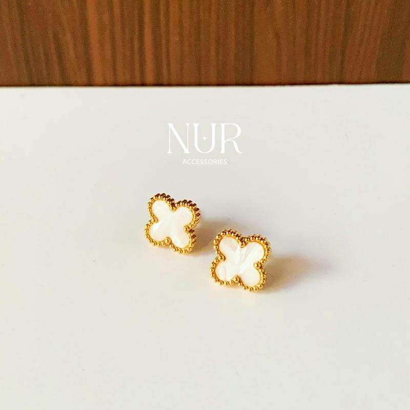 Bông Tai Titan, Hoa Tai Titan Hoa 4 Cánh Nhiều Màu Viền Đá Phụ Kiện Trang Sức Nữ Nur Accessories Women Voi 1