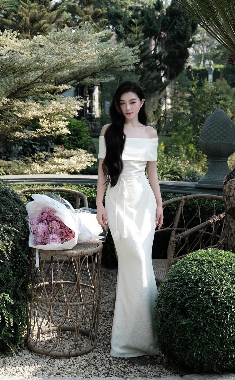 Product Introduction of ￼Đầm trễ vai dáng dài “ Shirina “ chất liệu xốp nhăn cao cấp sang chảnh by EM DESIGN 5