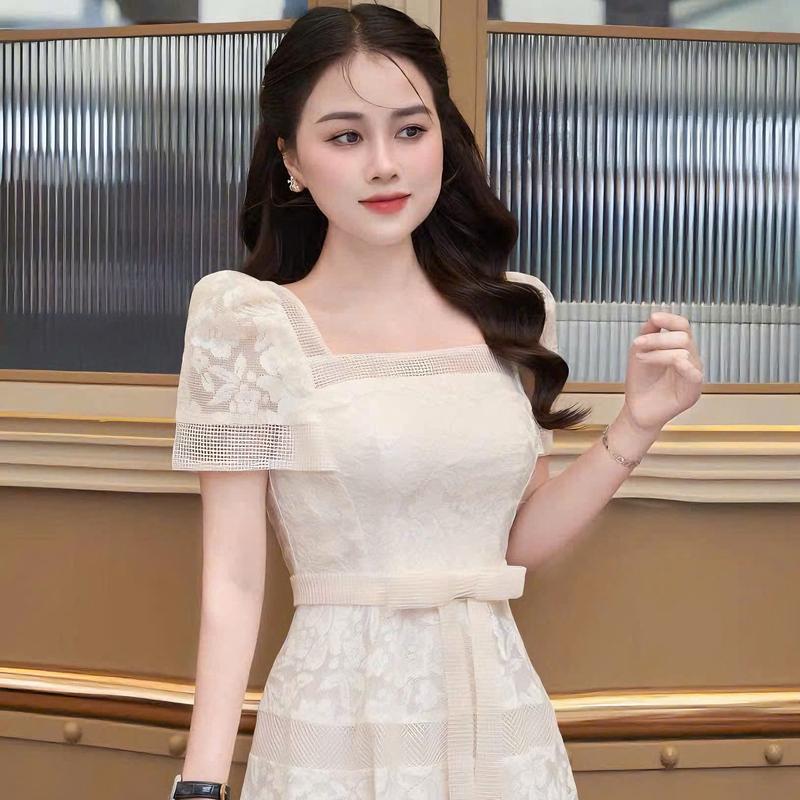 Đầm Nữ Thiết Kế EMME V1931 Ren Cổ Vuông Tay Ngắn Mix Đính Nơ Dáng Dài Cách Điệu 6