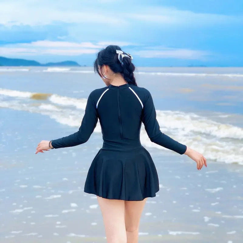 (Size M/L/XL) Đồ bơi, bikini hai mảnh dáng váy kín đáo dây kéo lưng có quần BẢO HỘ bikiniMe R49 Nữ Women Màu Đen 3