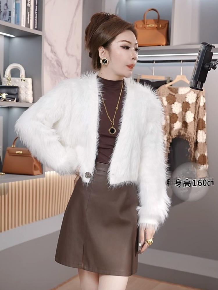 Product Introduction of 2024 Autumn and Winter New High-End Popular One-Button Short Woolen Coat for Women Fashionable Stylish All-Match Long Sleeve Fashion 9