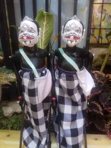 Wayang Golek Semar (Giri Harja Jelekong)Badan leher Kayu