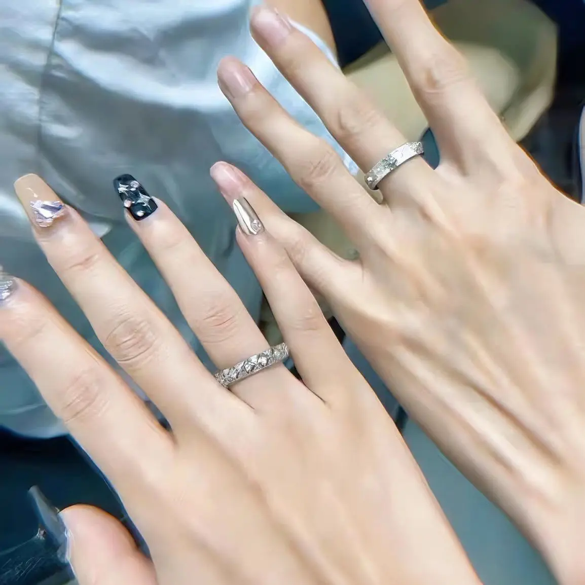 The same wire ring for girls on Xiaohongshu