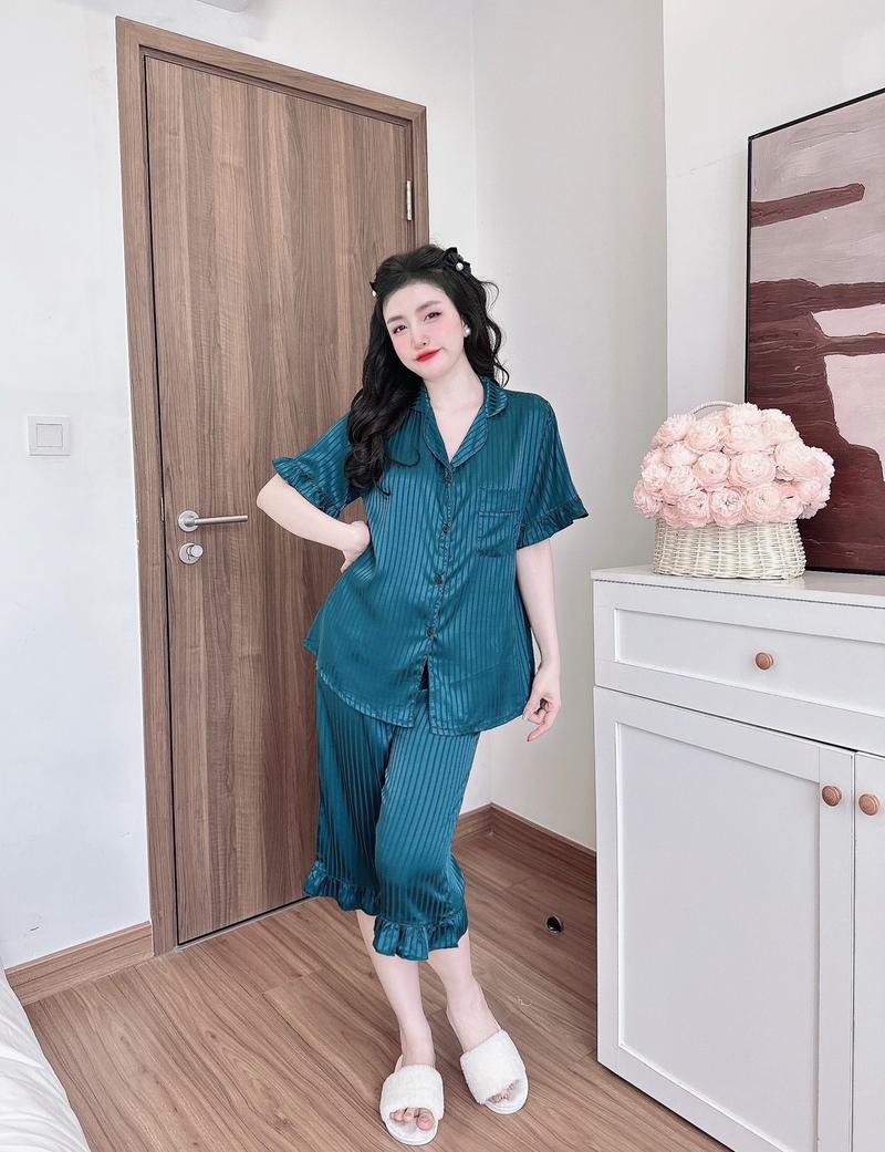 Product Introduction of Đồ Bộ Lụa Xước Bigsize Chất Mát - Tay ngắn quần lửng M2 43