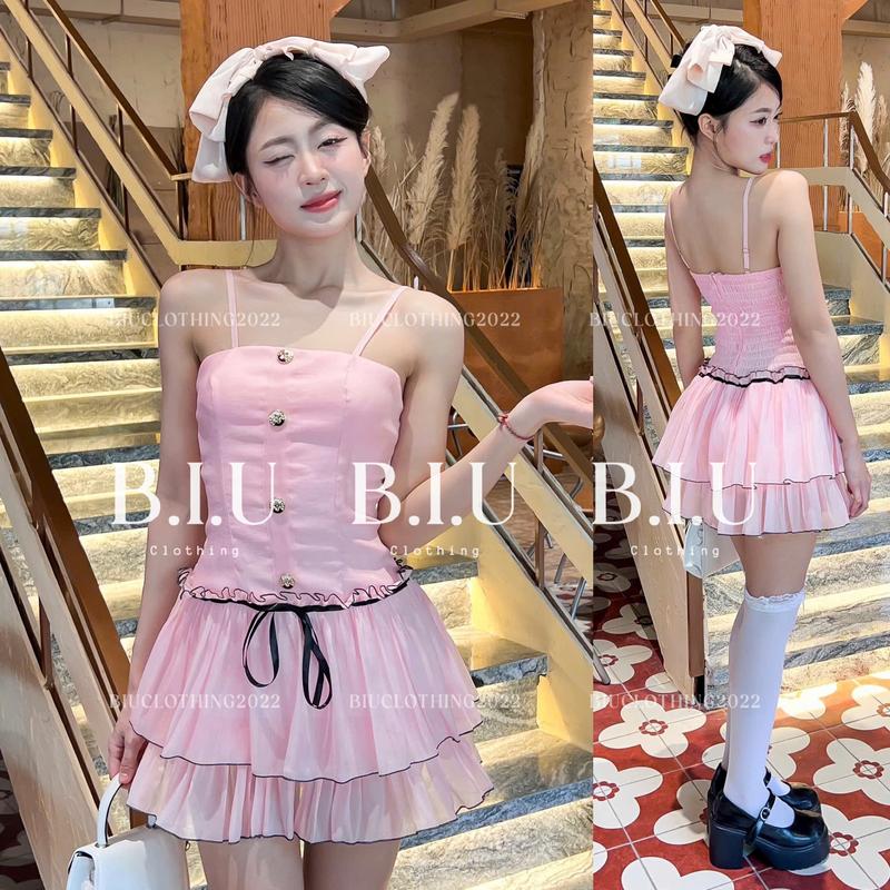 Đầm 2 dây cúp ngực viền nổi đính nút tà tầng xòe tiểu thư tôn dáng Whi Dress Biu Clothing BB0436 Nữ Women Màu Hồng 1