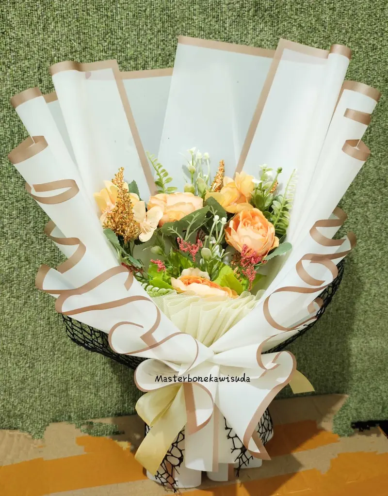 Product Introduction of Buket Wisuda bunga mawar artificial kado Wisuda tanpa boneka wisuda tanpa buket uang 3