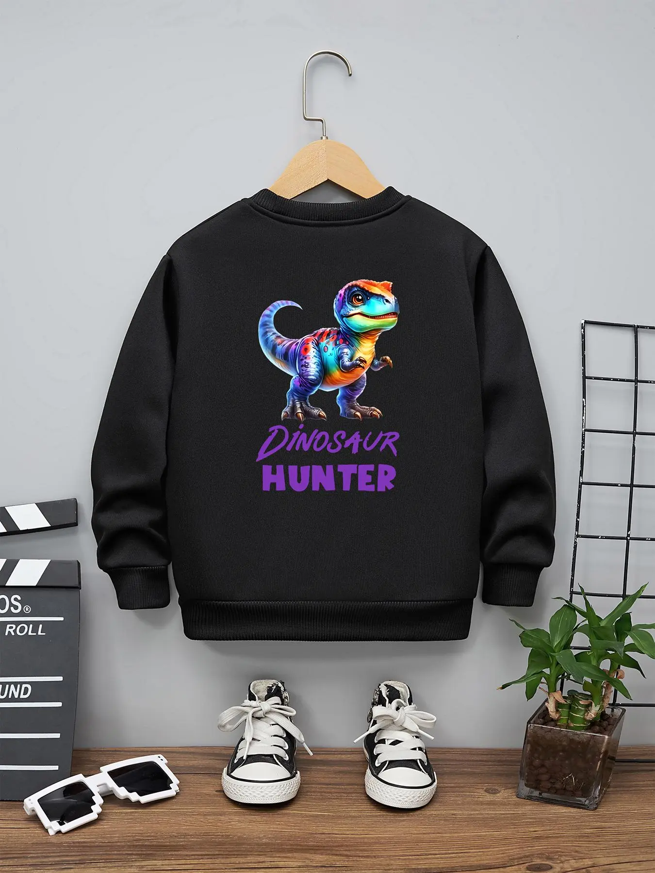 Boy's Dinosaur Print Round Neck Thermal Lined Sweatshirt, Casual Long Sleeve Crew Neck Pullover for Fall & Winter, Kids Clothes for Daily Wear