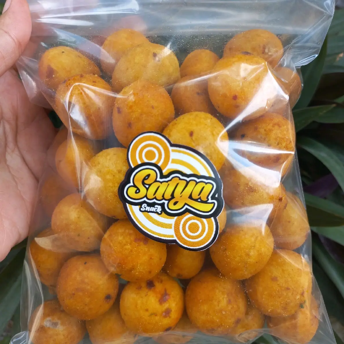 Cimol pedas daun jeruk gurih 5000