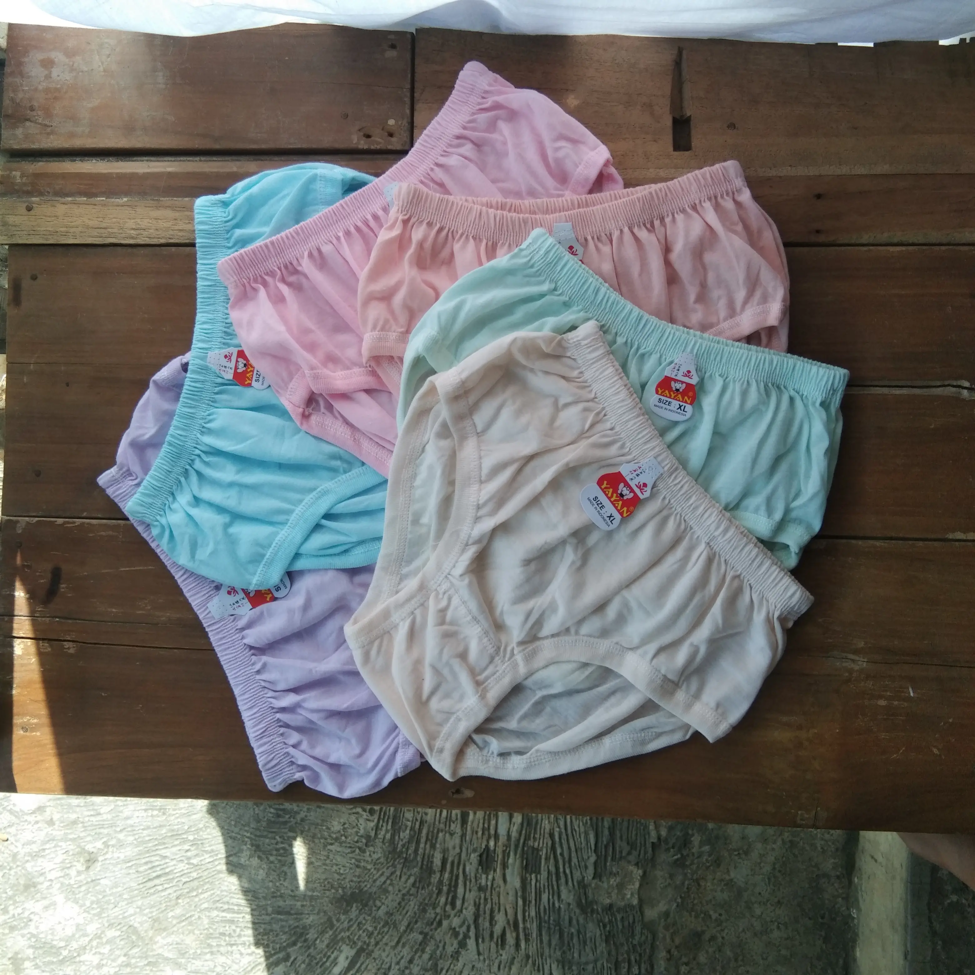 3pcs Celana Dalam Wanita dewasa, Remaja Bahan Tebal Nyaman Adem Dan Lembut