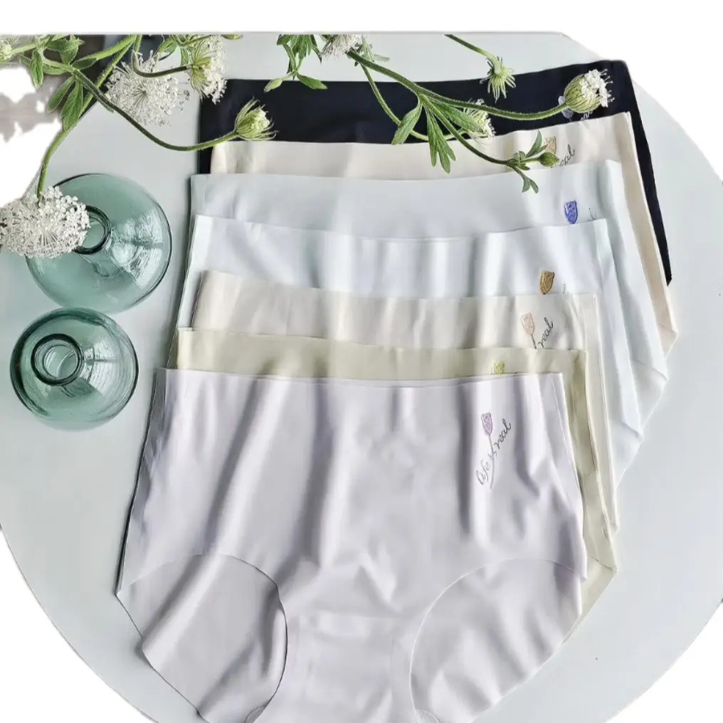 Combo 10 quần lót nữ su lụa hoa TUYLIP mềm mịn mỏng tàng hình không lộ viền - Quần chíp nữ cao cấp - Women